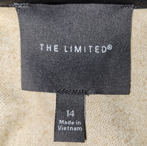 The Limited Open Front Jacket with Pockets - Picture 4 of 6